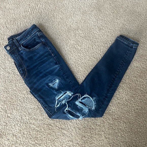 american eagle size 6 short ripped jeans - Picture 1 of 6